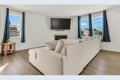 32075 Savannah Drive, Lakemoor, IL 60051 - Photo 5