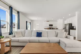 32075 Savannah Dr, Lakemoor, IL 60051 - Photo 9