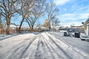 323 Fairfax Ave, Romeoville, IL 60446 - Photo 23