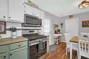 323 Fairfax Ave, Romeoville, IL 60446 - Photo 11