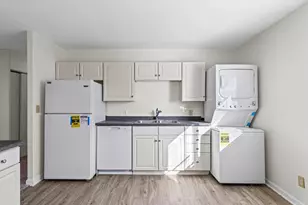 402 S Dodson Dr, Urbana, IL 61802 - Photo 9