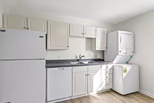 402 S Dodson Dr, Urbana, IL 61802 - Photo 7