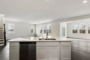 31998 Savannah Dr, Lakemoor, IL 60051 - Photo 9