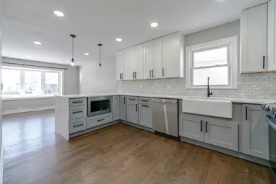 119 S Pine Street, Mount Prospect, IL 60056 - Photo 7