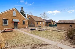 1826 41st St, Rock Island, IL 61201 - Photo 5