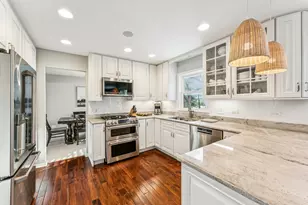 1213 Silver Pine Dr, Hoffman Estates, IL 60010 - Photo 9