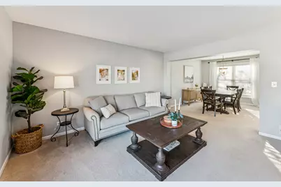 1213 Silver Pine Drive, Hoffman Estates, IL 60010 - Photo 5