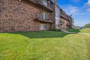 2500 Mark Thomas Ln, Hanover Park, IL 60133 - Photo 13