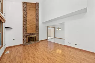 9301 Waterford Ln, Orland Park, IL 60462 - Photo 7