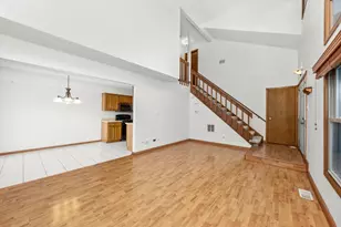 9301 Waterford Ln, Orland Park, IL 60462 - Photo 3