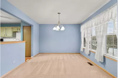 1010 Butternut Lane #B, Mount Prospect, IL 60056 - Photo 3