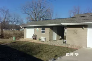 120 W Herron Ct, Watseka, IL 60970 - Photo 9