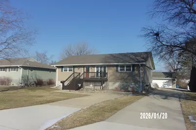 120 W Herron Court, Watseka, IL 60970 - Photo 1