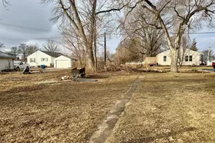 814 N 1st St, Princeton, IL 61356 - Photo 13