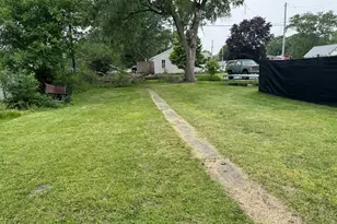 814 N 1st St, Princeton, IL 61356 - Photo 15