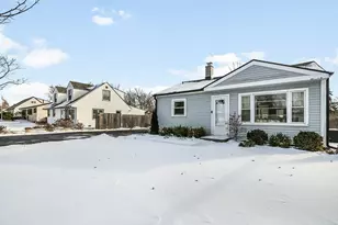 18229 W Big Oaks Rd, Grayslake, IL 60030 - Photo 17