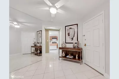 1621 Mission Hills Road #108, Northbrook, IL 60062 - Photo 3