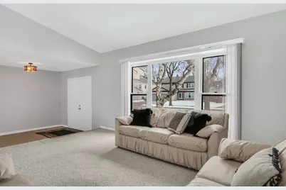 1234 Devonshire Road, Buffalo Grove, IL 60089 - Photo 3