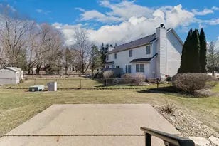 20 Crystal Ct, Bloomington, IL 61704 - Photo 33