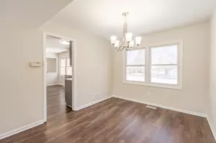 429 6th St, Wheeling, IL 60090 - Photo 5