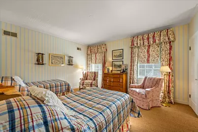 788 E Woodland Road, Lake Forest, IL 60045 - Photo 37