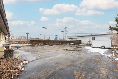 205 Pinecroft Drive, Roselle, IL 60172 - Photo 7