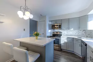 9395 Landings Ln, Des Plaines, IL 60016 - Photo 9