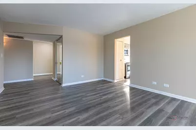 9395 Landings Lane #405, Des Plaines, IL 60016 - Photo 13