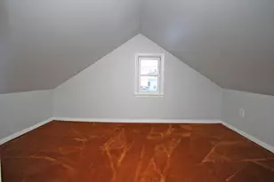 338 E Lakeview Ave, Round Lake Beach, IL 60073 - Photo 21