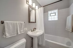 731 Western Ave, Glen Ellyn, IL 60137 - Photo 21