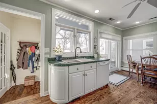 731 Western Ave, Glen Ellyn, IL 60137 - Photo 13