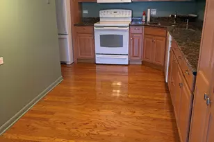 101 Lake Hinsdale Dr, Willowbrook, IL 60527 - Photo 3