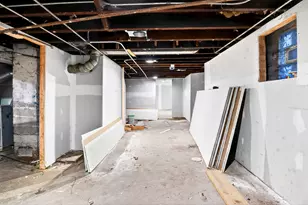 10920 S Wabash Ave, Chicago, IL 60628 - Photo 57