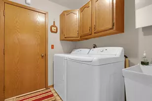 121 S Raddant Rd, Batavia, IL 60510 - Photo 13