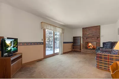 121 S Raddant Road, Batavia, IL 60510 - Photo 11