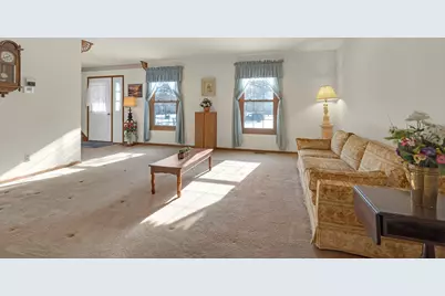 121 S Raddant Road, Batavia, IL 60510 - Photo 5
