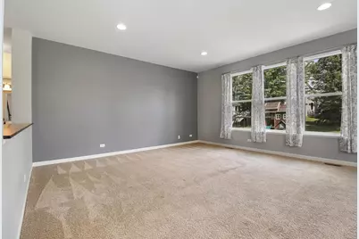 643 Seneca Street, Volo, IL 60073 - Photo 7