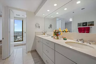 950 N Michigan Ave, Chicago, IL 60611 - Photo 19