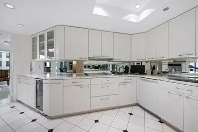 950 N Michigan Avenue #4303, Chicago, IL 60611 - Photo 11