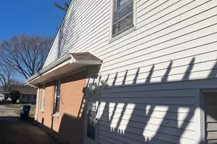 107 N Pierce Ave, Wheaton, IL 60187 - Photo 3