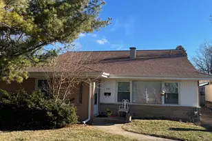 107 N Pierce Ave, Wheaton, IL 60187 - Photo 1