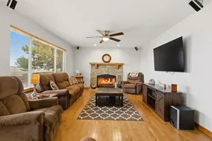 2932 Shetland Ln, Montgomery, IL 60538 - Photo 9