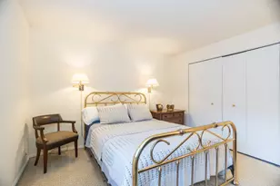 221 N Kenilworth Ave, Oak Park, IL 60302 - Photo 15