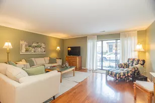 221 N Kenilworth Ave, Oak Park, IL 60302 - Photo 5