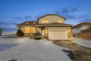 51 Evergreen Dr, Lemont, IL 60439 - Photo 1