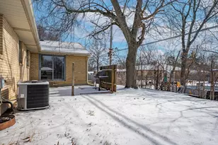 1704 Wedel Ave, Rockford, IL 61103 - Photo 17