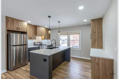 1096 Beechwood Road, Buffalo Grove, IL 60089 - Photo 9