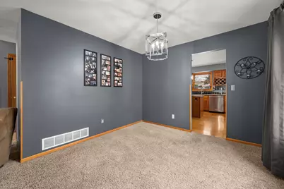 1122 Yorkshire Drive S, Sycamore, IL 60178 - Photo 21