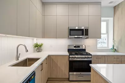 2741 W Belmont Avenue #2, Chicago, IL 60618 - Photo 5