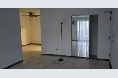 212 Shorewood Drive, Glendale Heights, IL 60139 - Photo 3